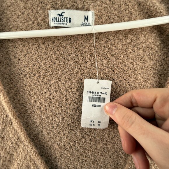 NWT Hollister Women Cardigan Sweater Medium Super Soft Knit Cropped Oversized - Picture 10 of 13